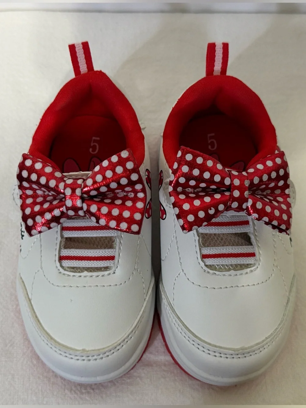 Disney Baby Minnie Mouse Toddler Girl’s Size 5 Bow Sneakers